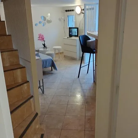 Apartment Meuble Avec Piscine Partagee *