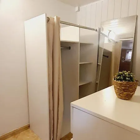 Apartment Meuble Avec Piscine Partagee